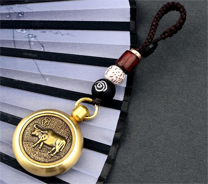 Pure Brass Thousand-Hand Avalokitesvara Revolving Keychain Pendant for Wealth and Treasures