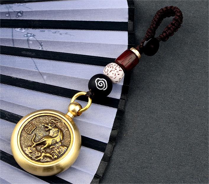 Pure Brass Thousand-Hand Avalokitesvara Revolving Keychain Pendant for Wealth and Treasures