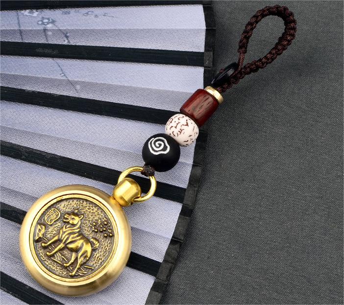 Pure Brass Thousand-Hand Avalokitesvara Revolving Keychain Pendant for Wealth and Treasures