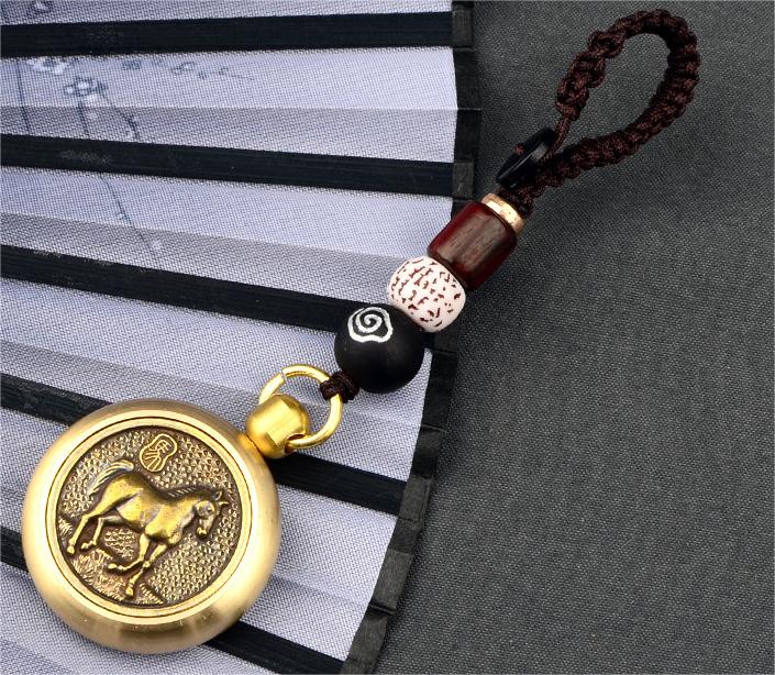 Pure Brass Thousand-Hand Avalokitesvara Revolving Keychain Pendant for Wealth and Treasures